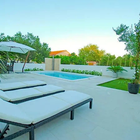 Superb With Pool Villa